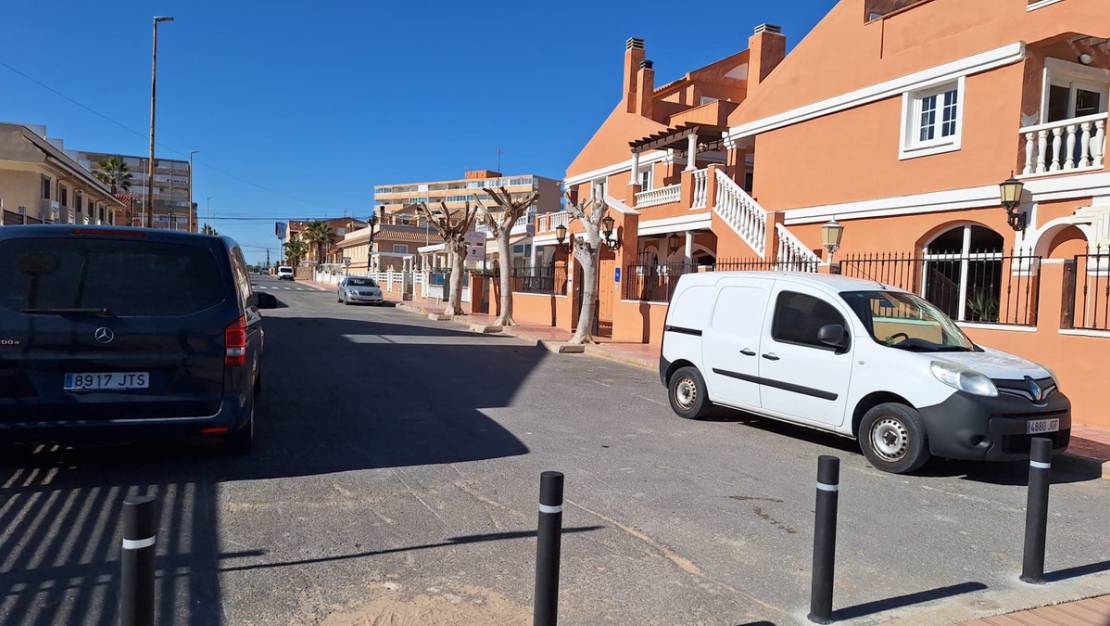 Venta - Chalet - Torrevieja - La Mata
