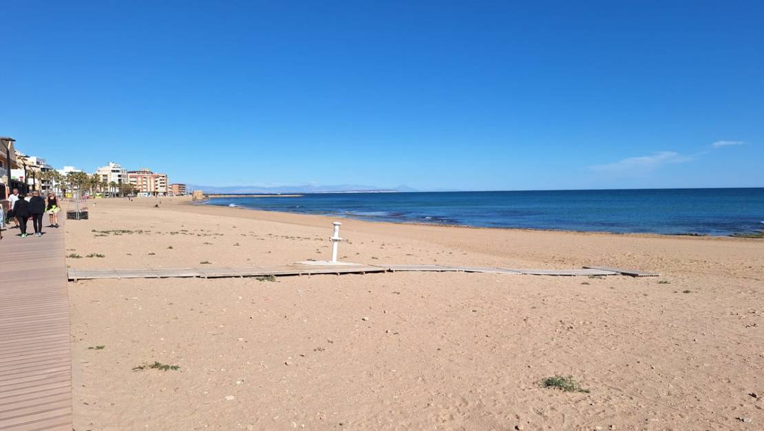 Venta - Chalet - Torrevieja - La Mata
