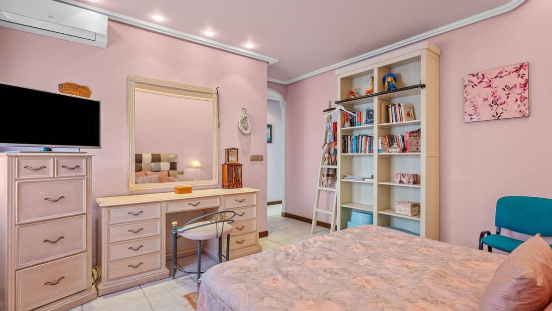 Venta - Chalet - Torrevieja - La Mata