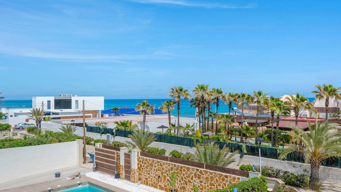 Venta - Chalet - Torrevieja - La Mata