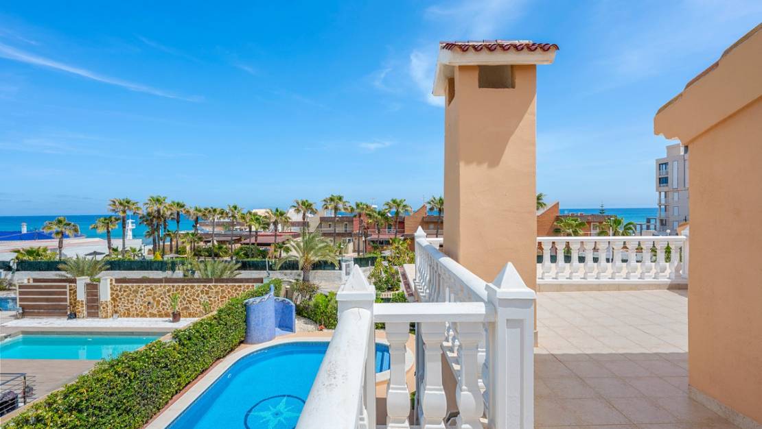 Venta - Chalet - Torrevieja - La Mata