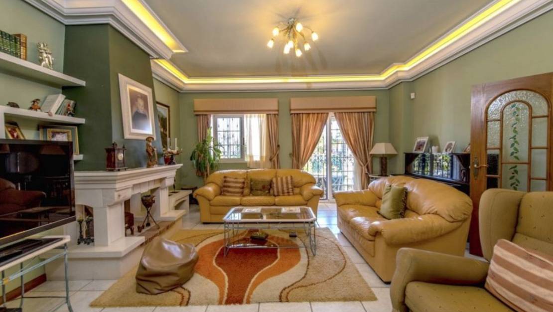 Venta - Chalet - Torrevieja - La Mata