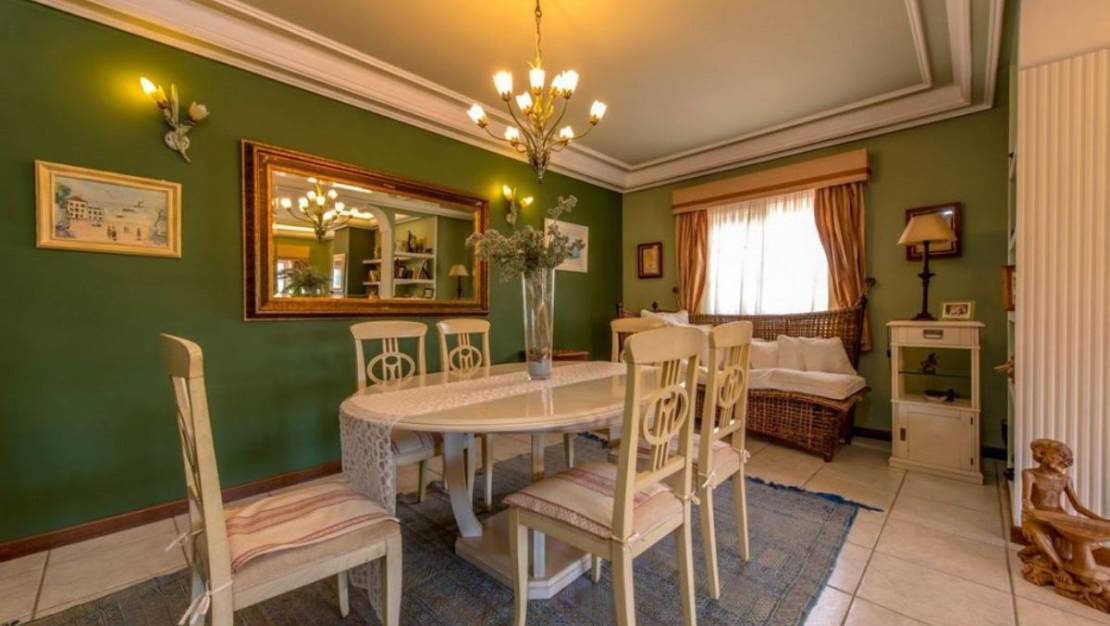 Venta - Chalet - Torrevieja - La Mata