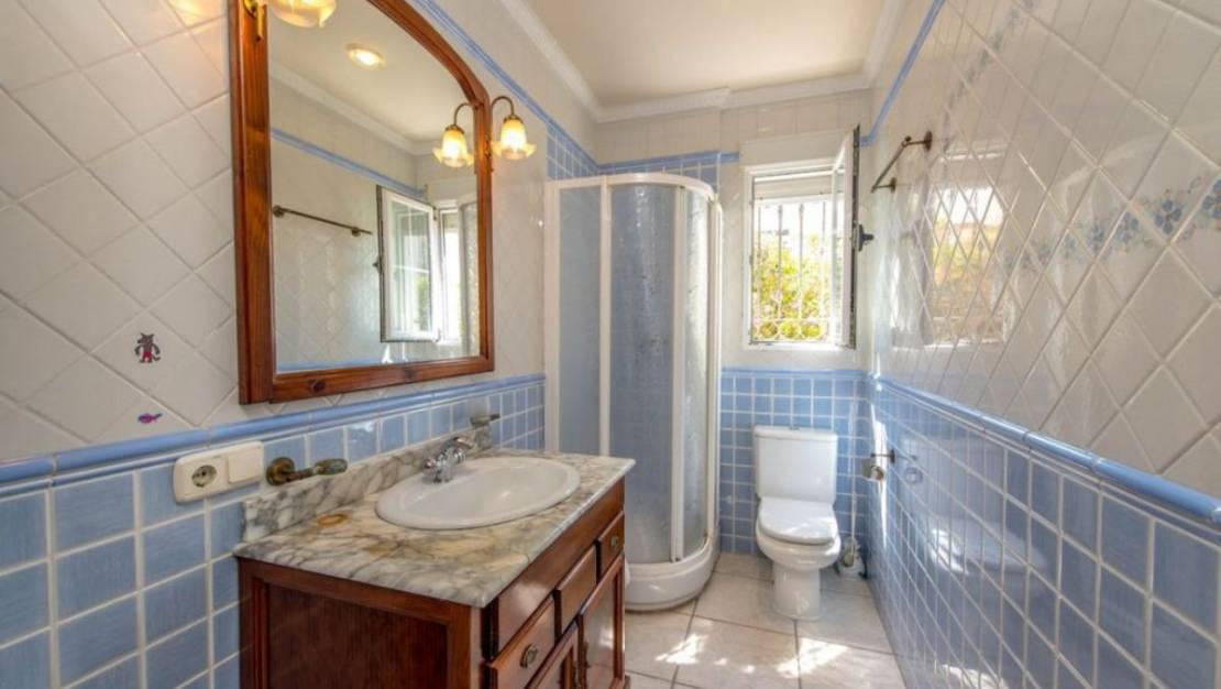 Venta - Chalet - Torrevieja - La Mata