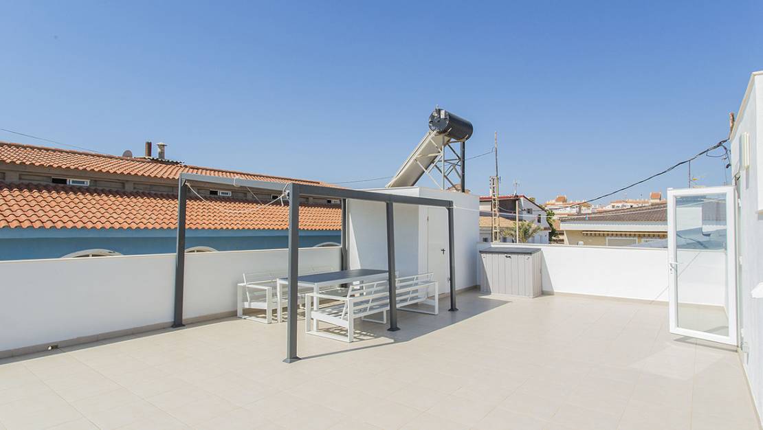 Venta - Chalet - Torrevieja - La Mata