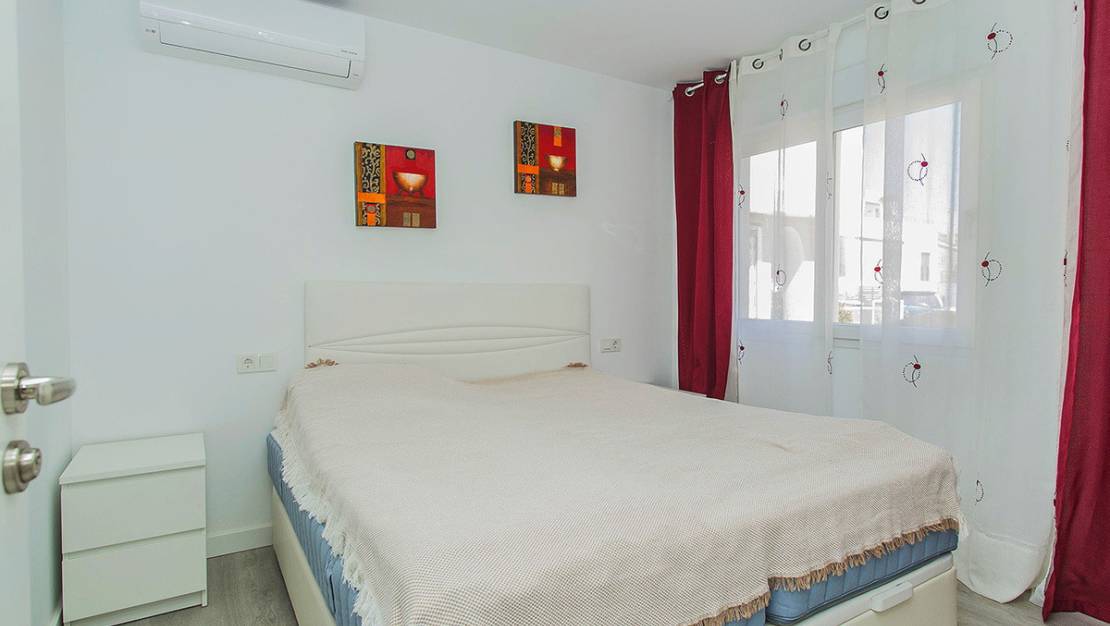 Venta - Chalet - Torrevieja - La Mata