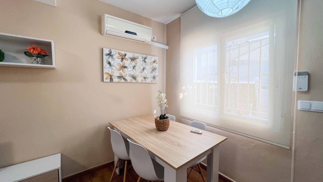 Venta - Chalet - Torrevieja - La Mata