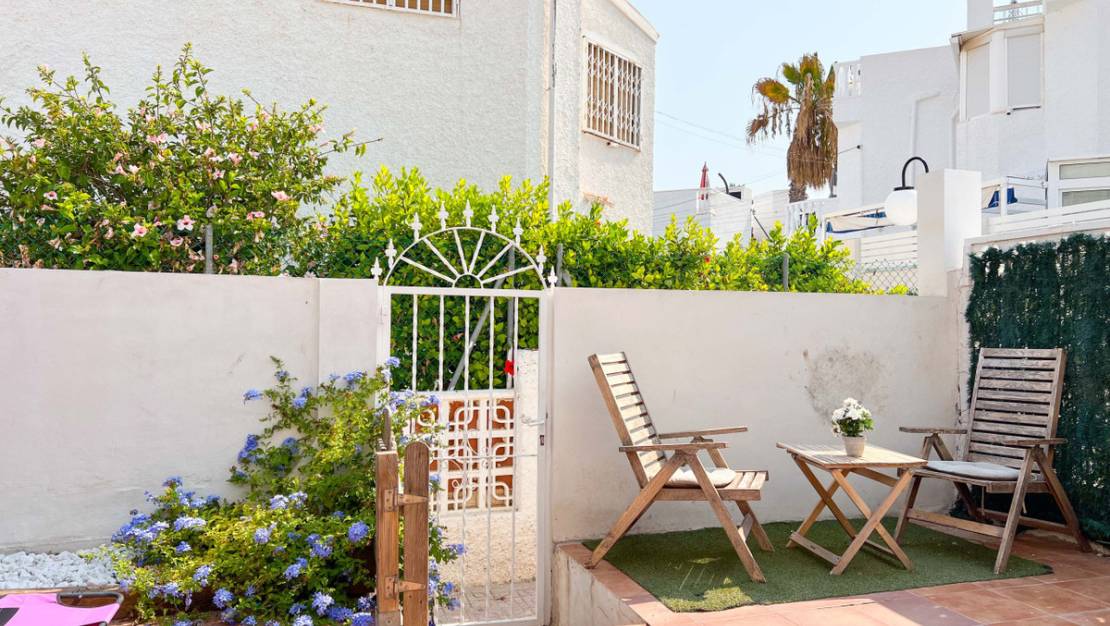 Venta - Chalet - Torrevieja - La Mata