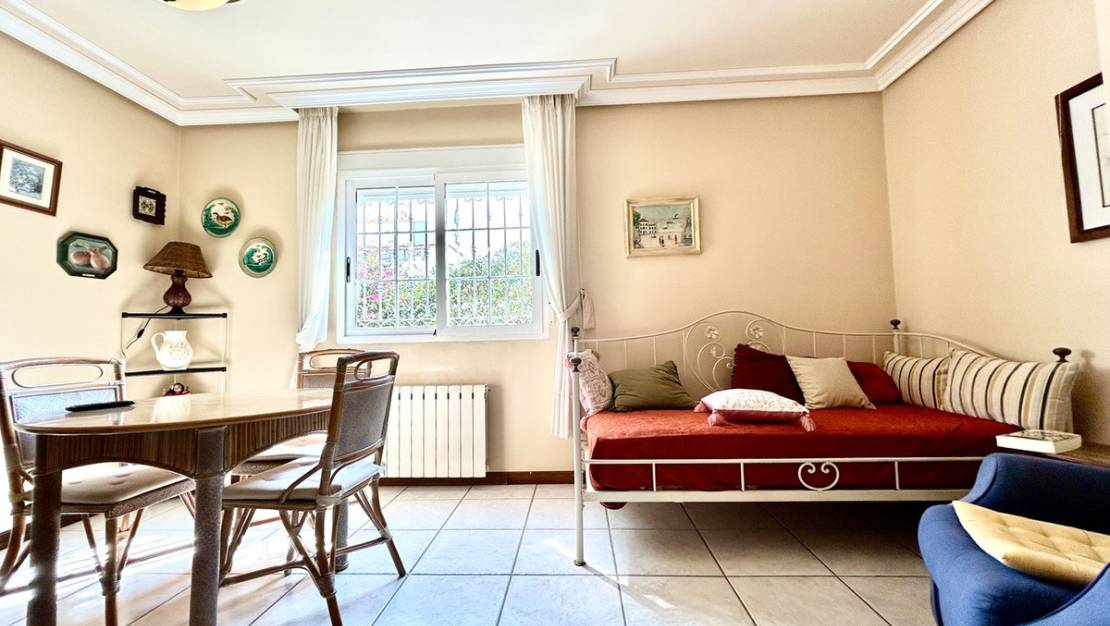 Venta - Chalet - Torrevieja - La Mata