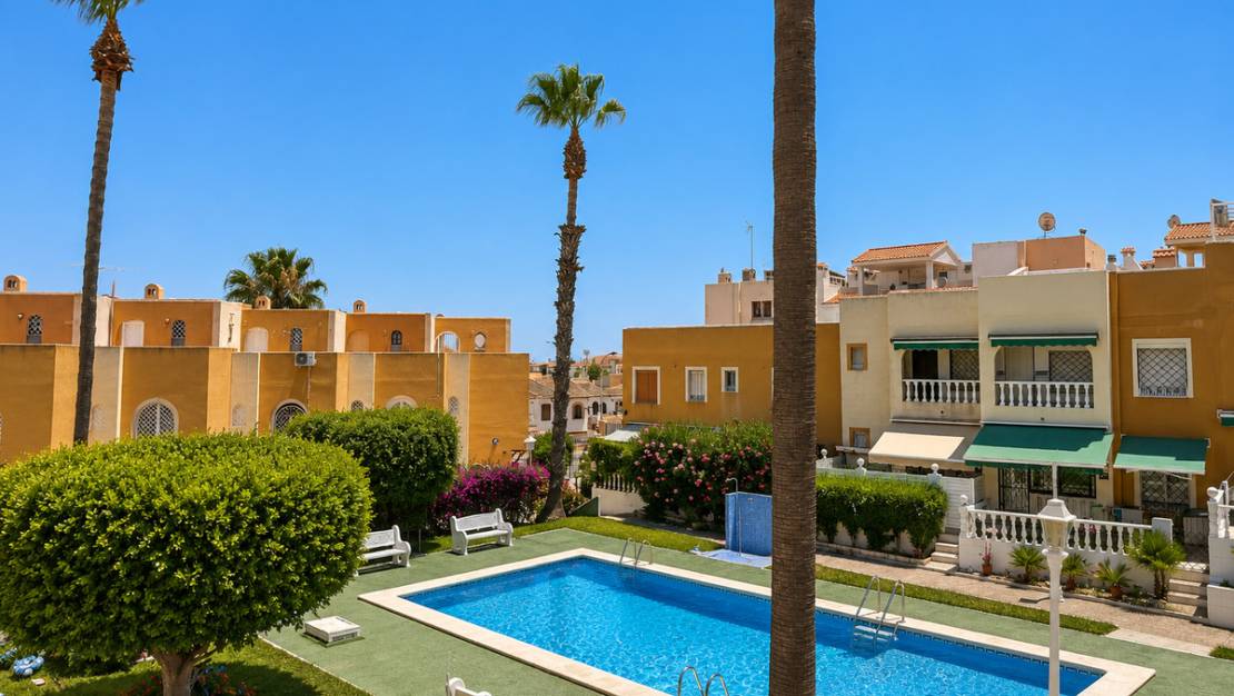 Venta - Chalet - Torrevieja - La Mata