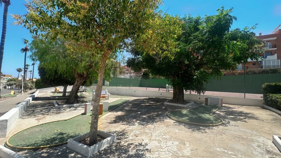 Venta - Chalet - Torrevieja - La Mata