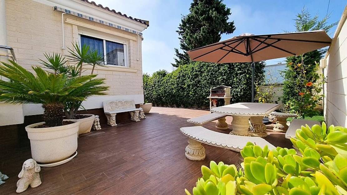 Venta - Chalet - Torrevieja - La Mata