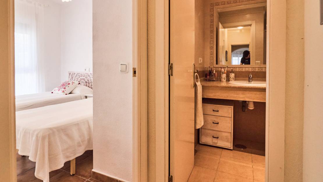 Venta - Chalet - Torrevieja - La Mata