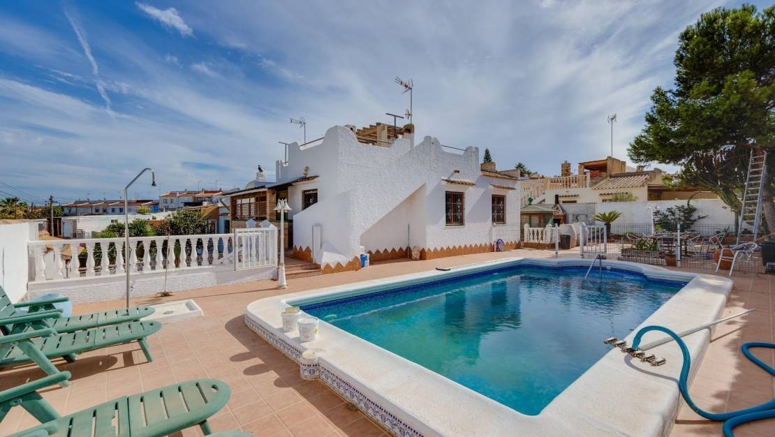 Venta - Chalet - Torrevieja - La Siesta - El Salado - Torreta