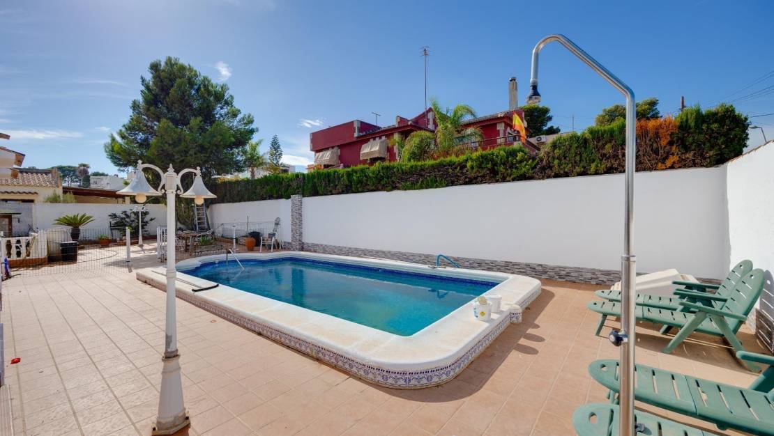 Venta - Chalet - Torrevieja - La Siesta - El Salado - Torreta