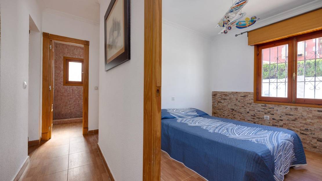 Venta - Chalet - Torrevieja - La Siesta - El Salado - Torreta