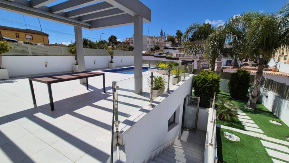 Venta - Chalet - Torrevieja - La siesta