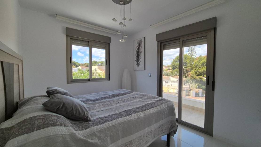 Venta - Chalet - Torrevieja - La siesta