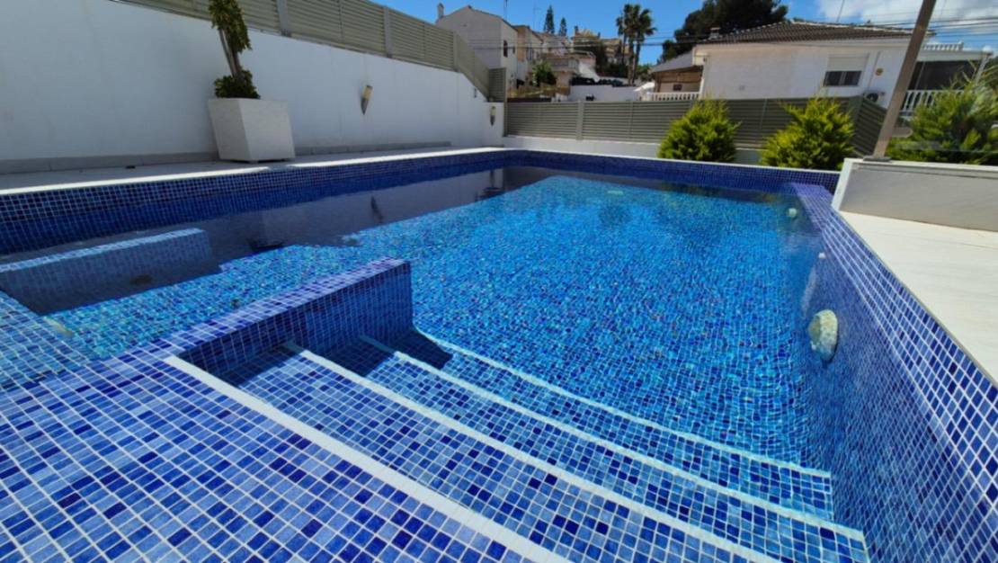 Venta - Chalet - Torrevieja - La siesta