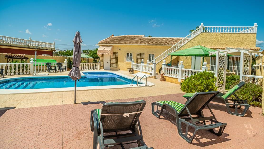 Venta - Chalet - Torrevieja - La siesta
