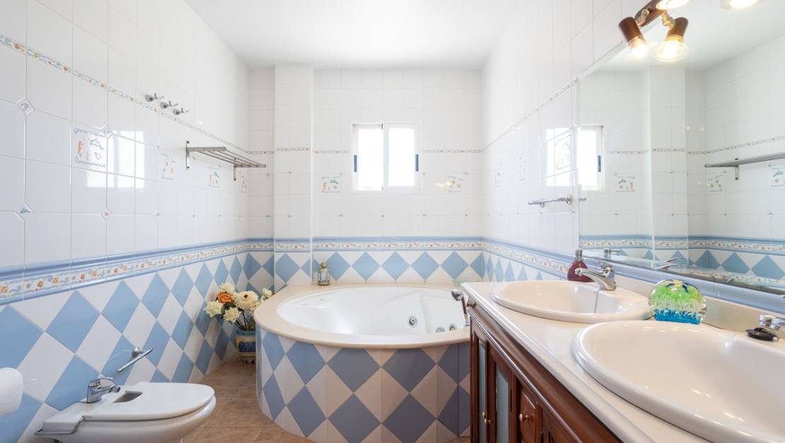 Venta - Chalet - Torrevieja - La siesta