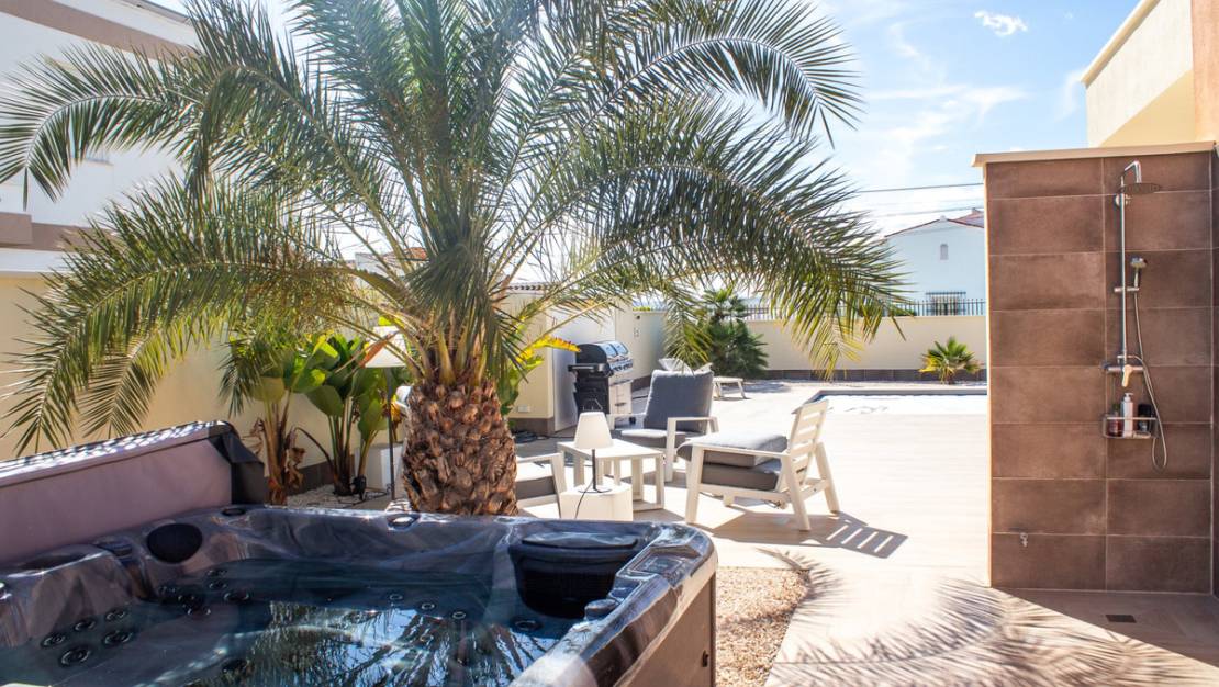 Venta - Chalet - Torrevieja - La siesta