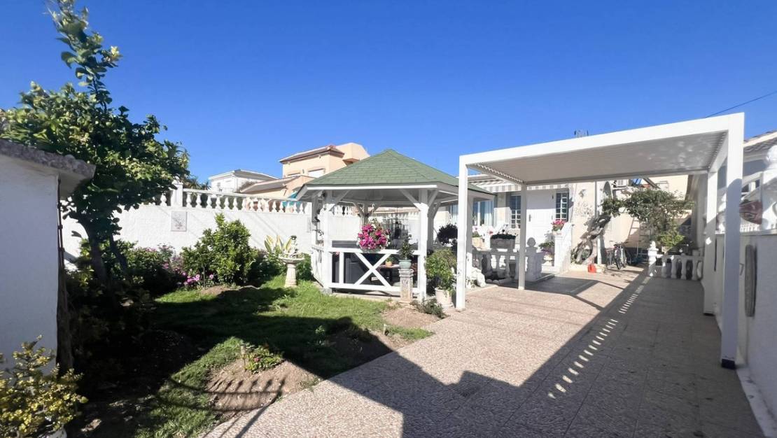Venta - Chalet - Torrevieja - La siesta