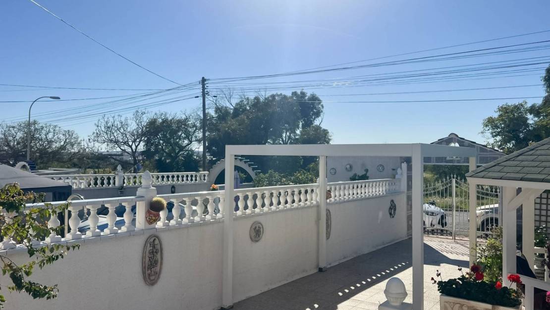 Venta - Chalet - Torrevieja - La siesta