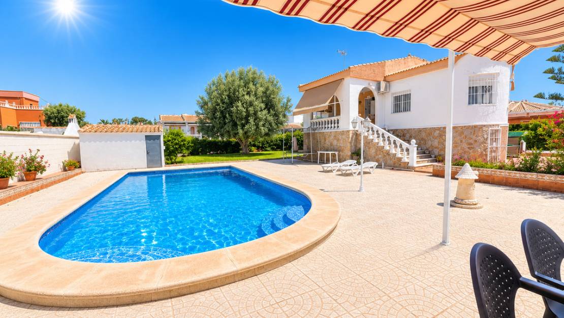 Venta - Chalet - Torrevieja - La siesta