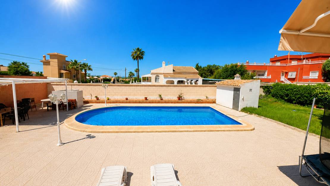 Venta - Chalet - Torrevieja - La siesta