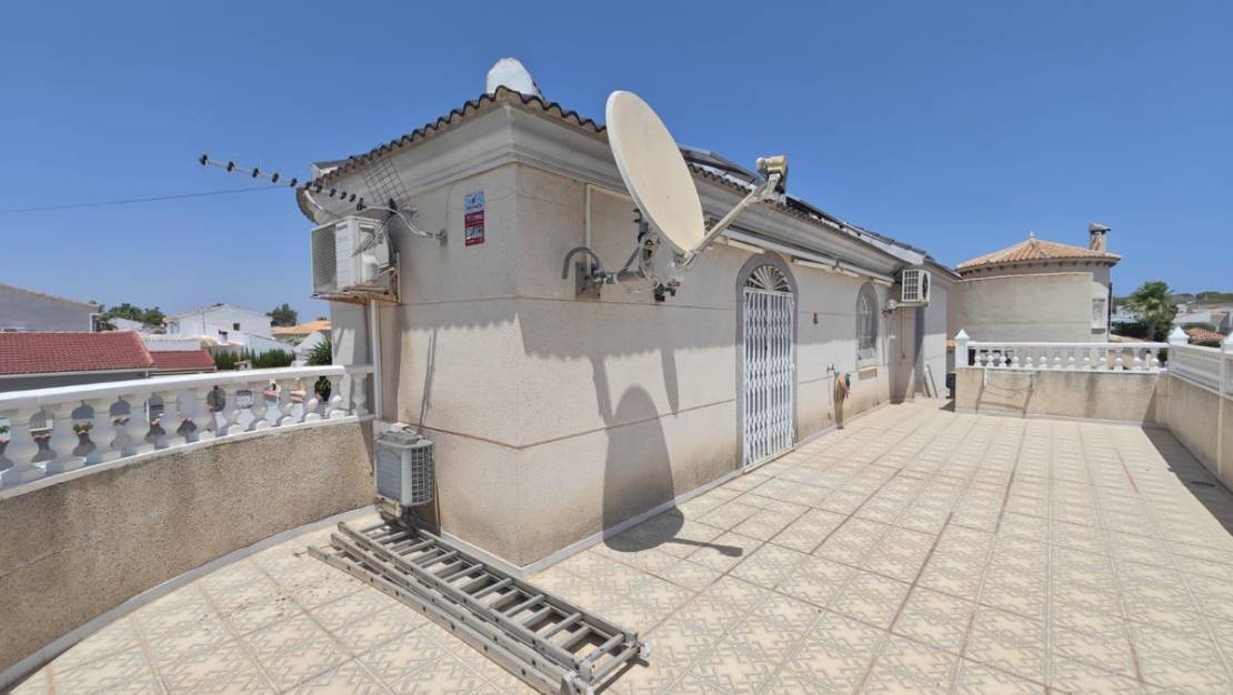 Venta - Chalet - Torrevieja - La siesta