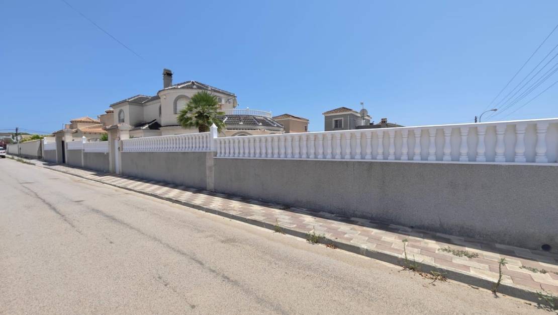 Venta - Chalet - Torrevieja - La siesta