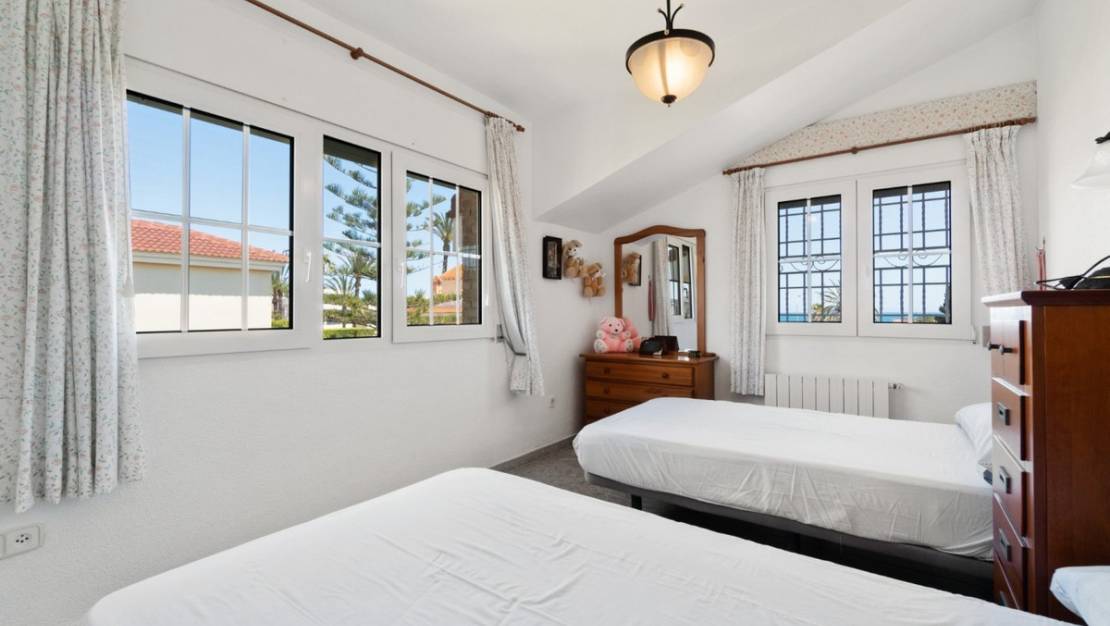 Venta - Chalet - Torrevieja - La Veleta