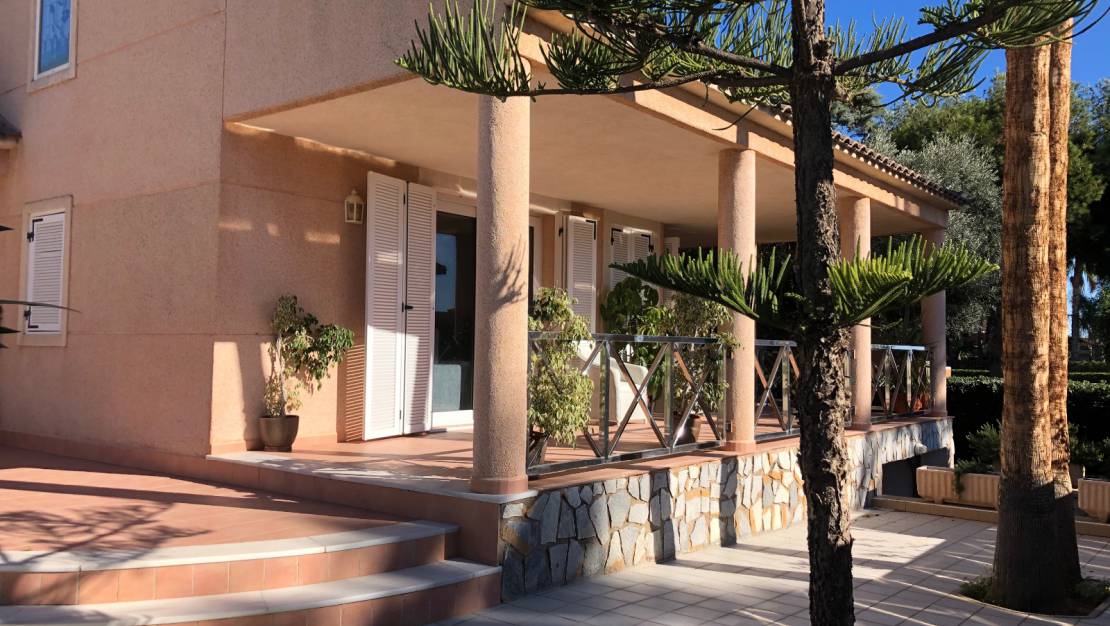 Venta - Chalet - Torrevieja - La Veleta