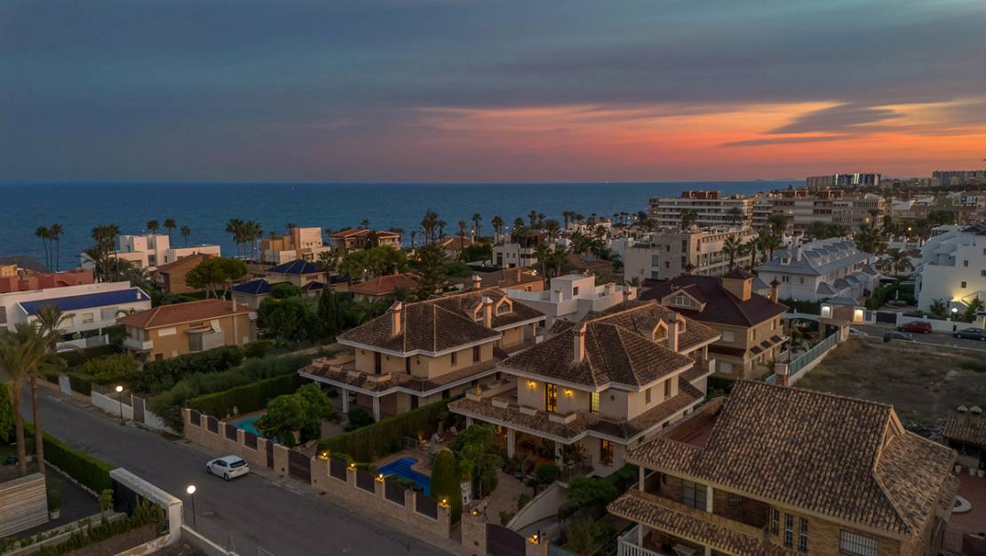 Venta - Chalet - Torrevieja - La Veleta