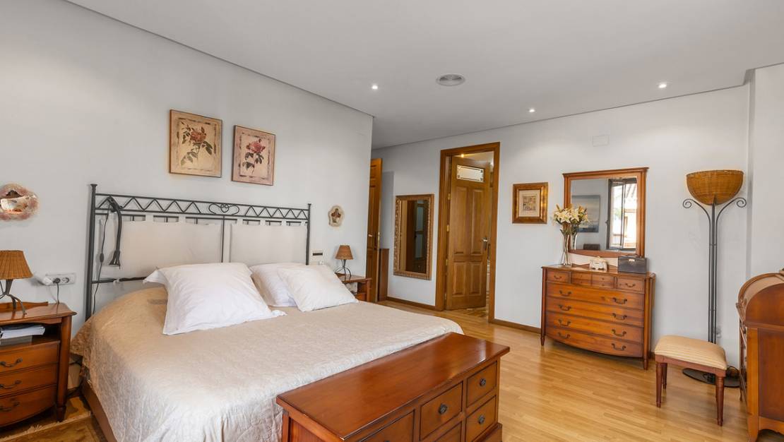 Venta - Chalet - Torrevieja - La Veleta