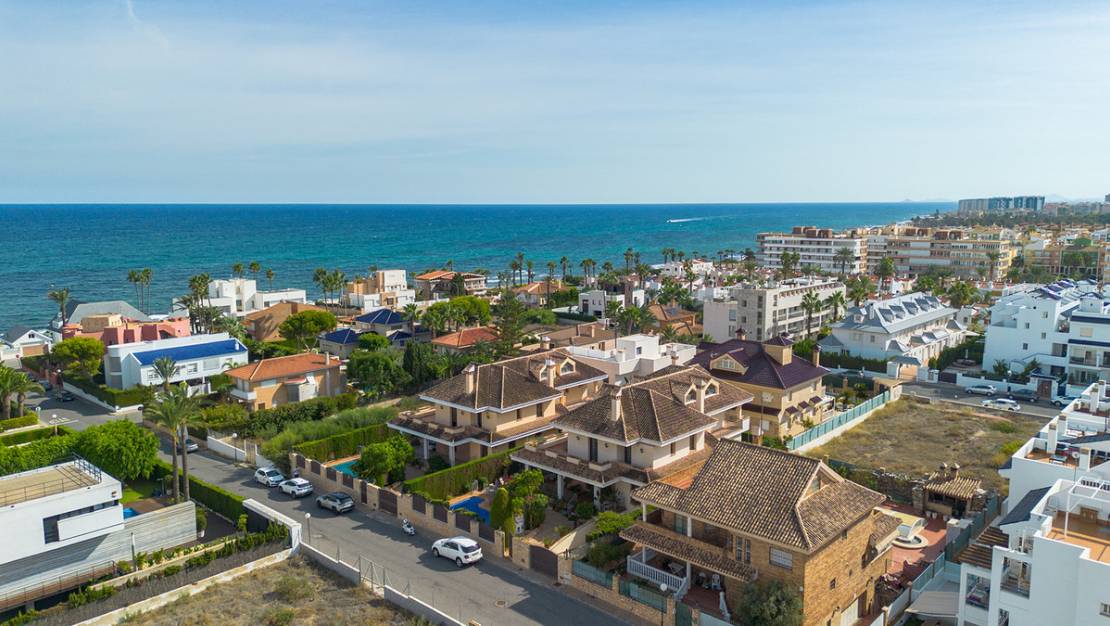 Venta - Chalet - Torrevieja - La Veleta