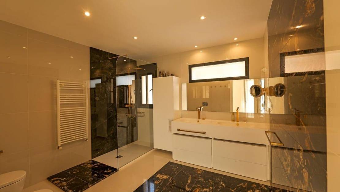 Venta - Chalet - Torrevieja - La Veleta