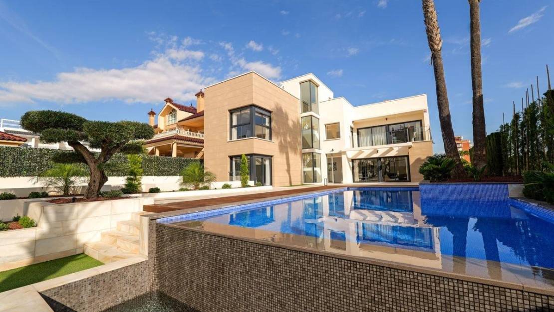 Venta - Chalet - Torrevieja - La Veleta