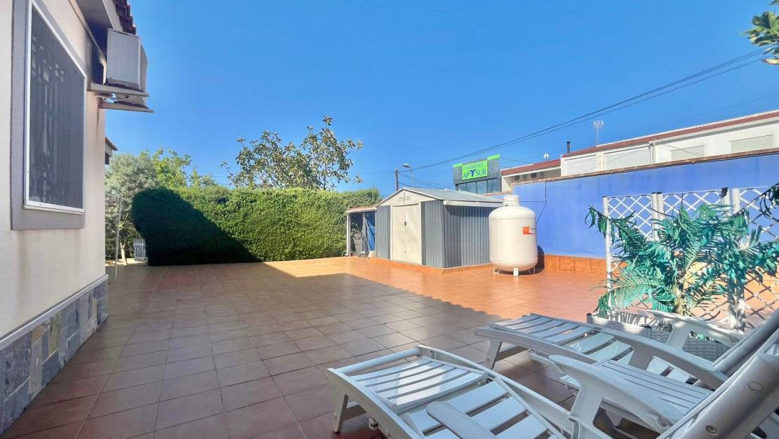 Venta - Chalet - Torrevieja - Los Balcones - Los Altos del Edén
