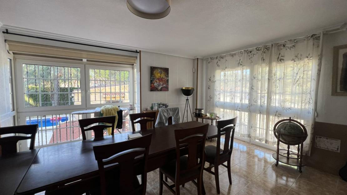 Venta - Chalet - Torrevieja - Los Balcones