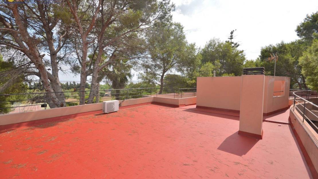 Venta - Chalet - Torrevieja - Los Balcones