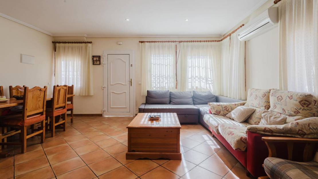 Venta - Chalet - Torrevieja - Playa De La Mata