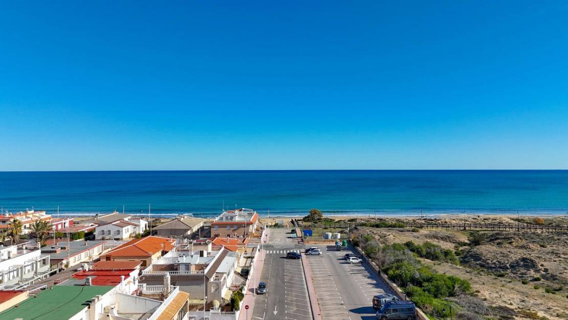 Venta - Chalet - Torrevieja - Playa De La Mata