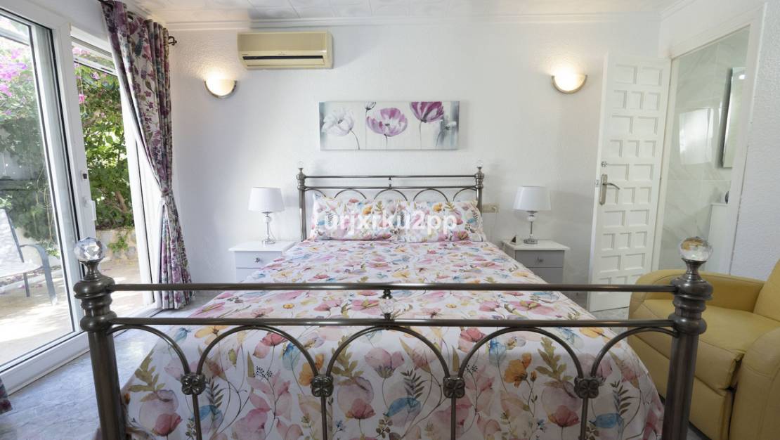 Venta - Chalet - Torrevieja - San Luis