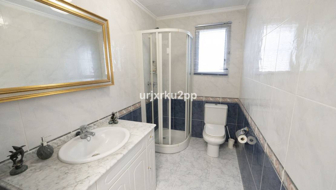 Venta - Chalet - Torrevieja - San Luis