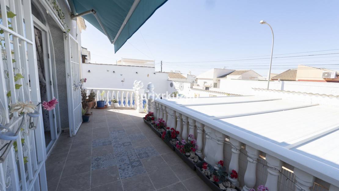 Venta - Chalet - Torrevieja - San Luis