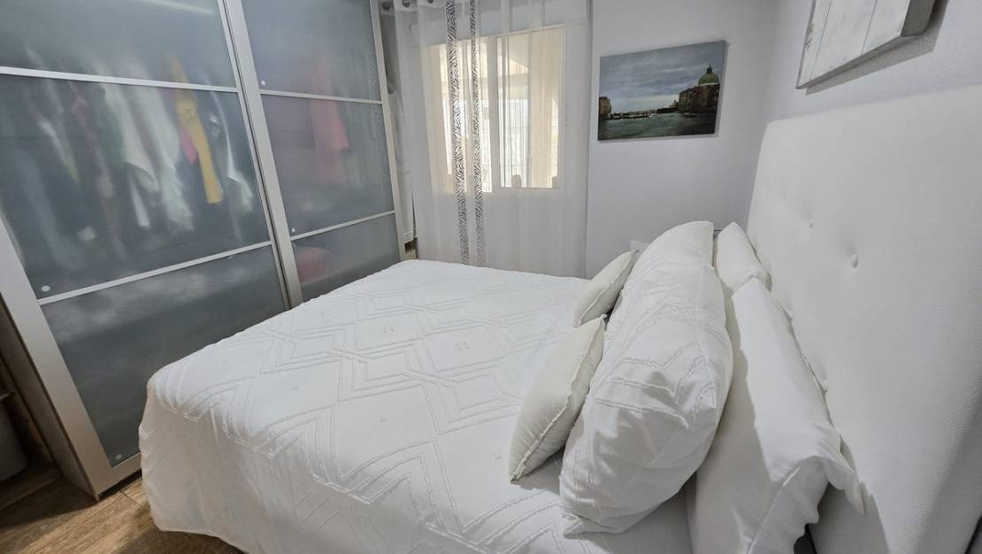 Venta - Chalet - Torrevieja - San Luis