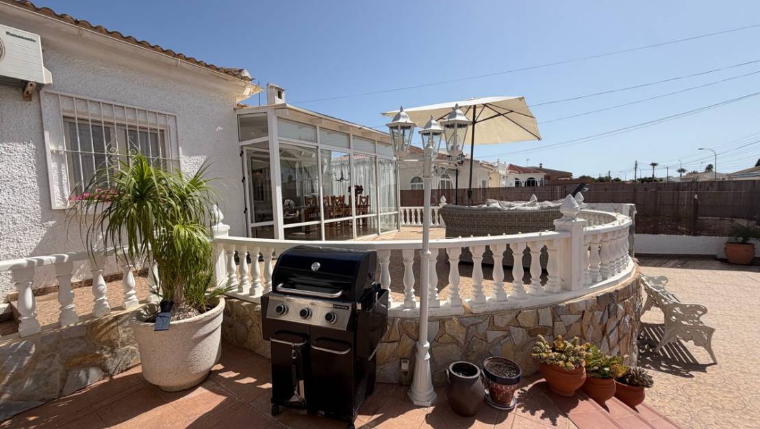 Venta - Chalet - Torrevieja - San Luis
