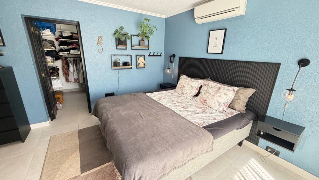 Venta - Chalet - Torrevieja - San Luis